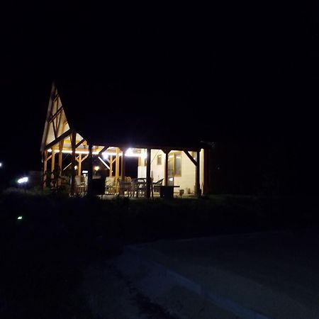 Tomajor Vendeghazak Apartment Tiszaeszlar Bagian luar foto